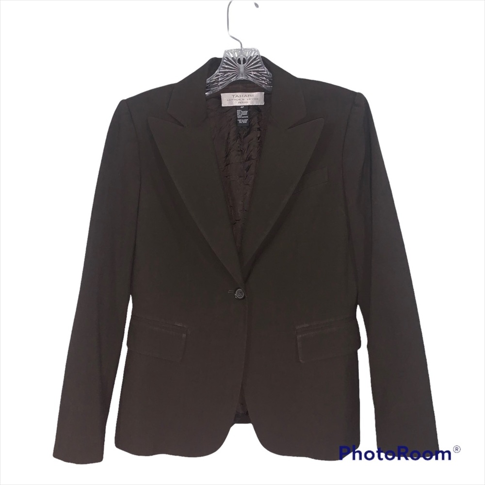 Tahari Arthur S. Levine size 4P chocolate brown blazer
